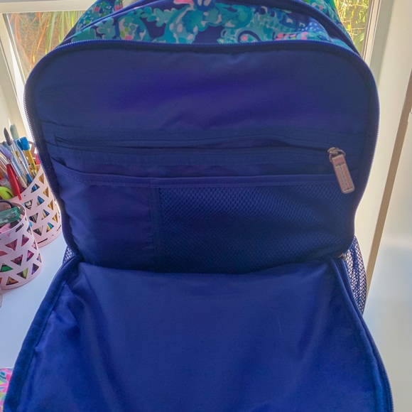 (SOLD) Mint Condition Lilly Pulitzer Book Bag - Picture 3 of 6